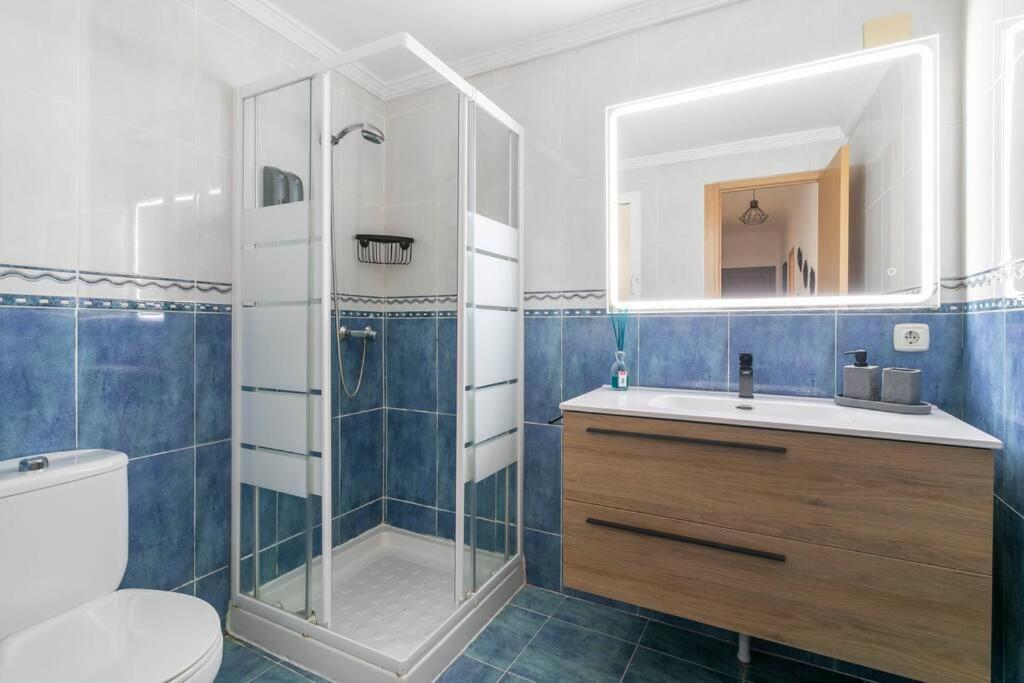 Encantador Apartamento De 3 Habitaciones Con Balcon Alicante Exteriör bild