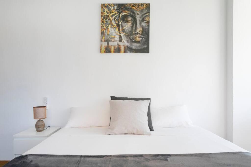 Encantador Apartamento De 3 Habitaciones Con Balcon Alicante Exteriör bild