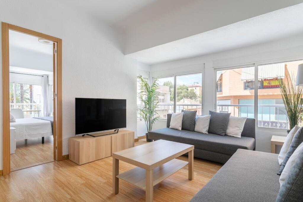 Encantador Apartamento De 3 Habitaciones Con Balcon Alicante Exteriör bild